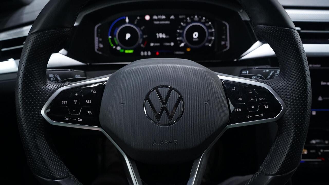 Volkswagen Arteon Shooting Brake 1.4 TSI eHybrid R-Line Business+ Nap 1e Eig. Apple Carplay Camera Stoel- en stuurverwarming