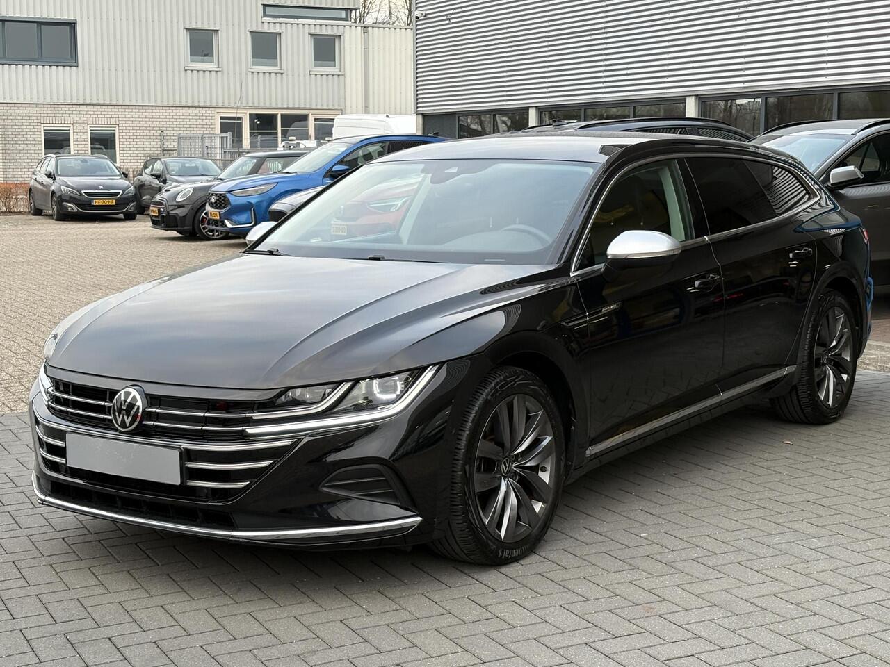 Volkswagen Arteon Shooting Brake 1.4 TSI eHybrid Elegance Business+ | Wegklapbare Trekhaak | Stoelverwarming | Stuurwielverwarming | Camera | Side Assist | Comfort stoelen elektrisch verstelbaar
