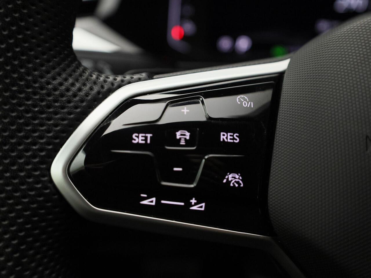 Volkswagen Arteon Shooting Brake 1.4TSIeHybrid 160kW/218PK R-Line DSG · Panoramadak · Leder · 360°Camera + Parkeersensoren