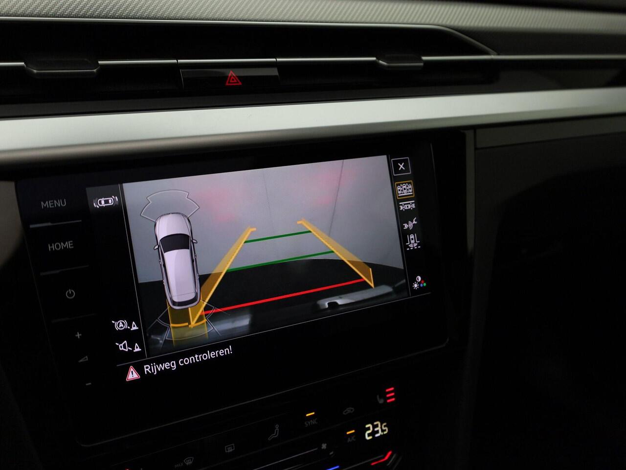 Volkswagen Arteon Shooting Brake 1.4TSIeHybrid 160kW/218PK R-Line DSG · Panoramadak · Trekhaak · Camera · Apple/Android Car Play ·