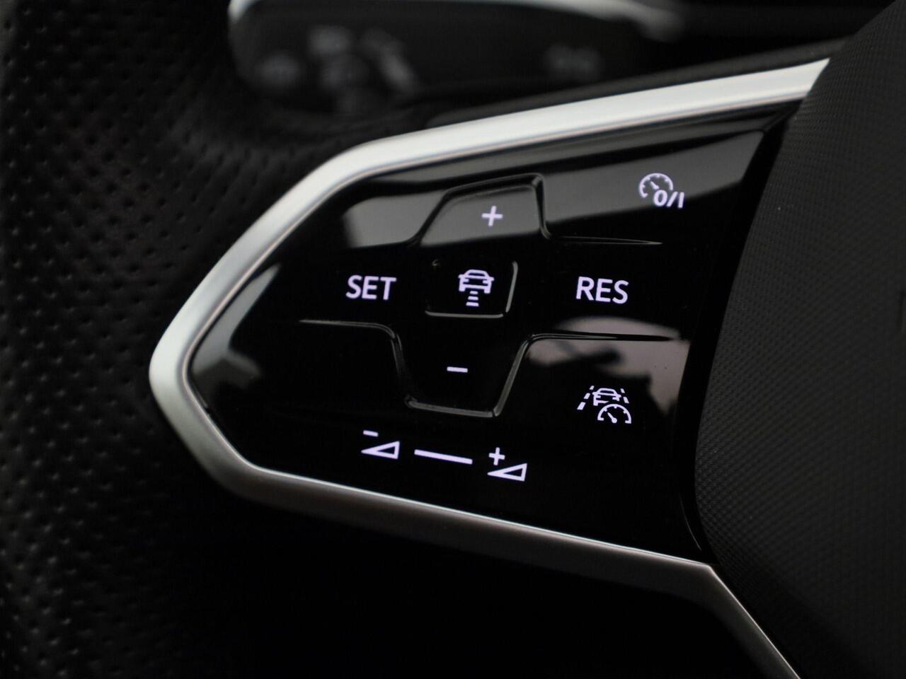 Volkswagen Arteon Shooting Brake 1.4TSIeHybrid 160kW/218PK R-Line DSG · Panoramadak · Trekhaak · Camera · Apple/Android Car Play ·