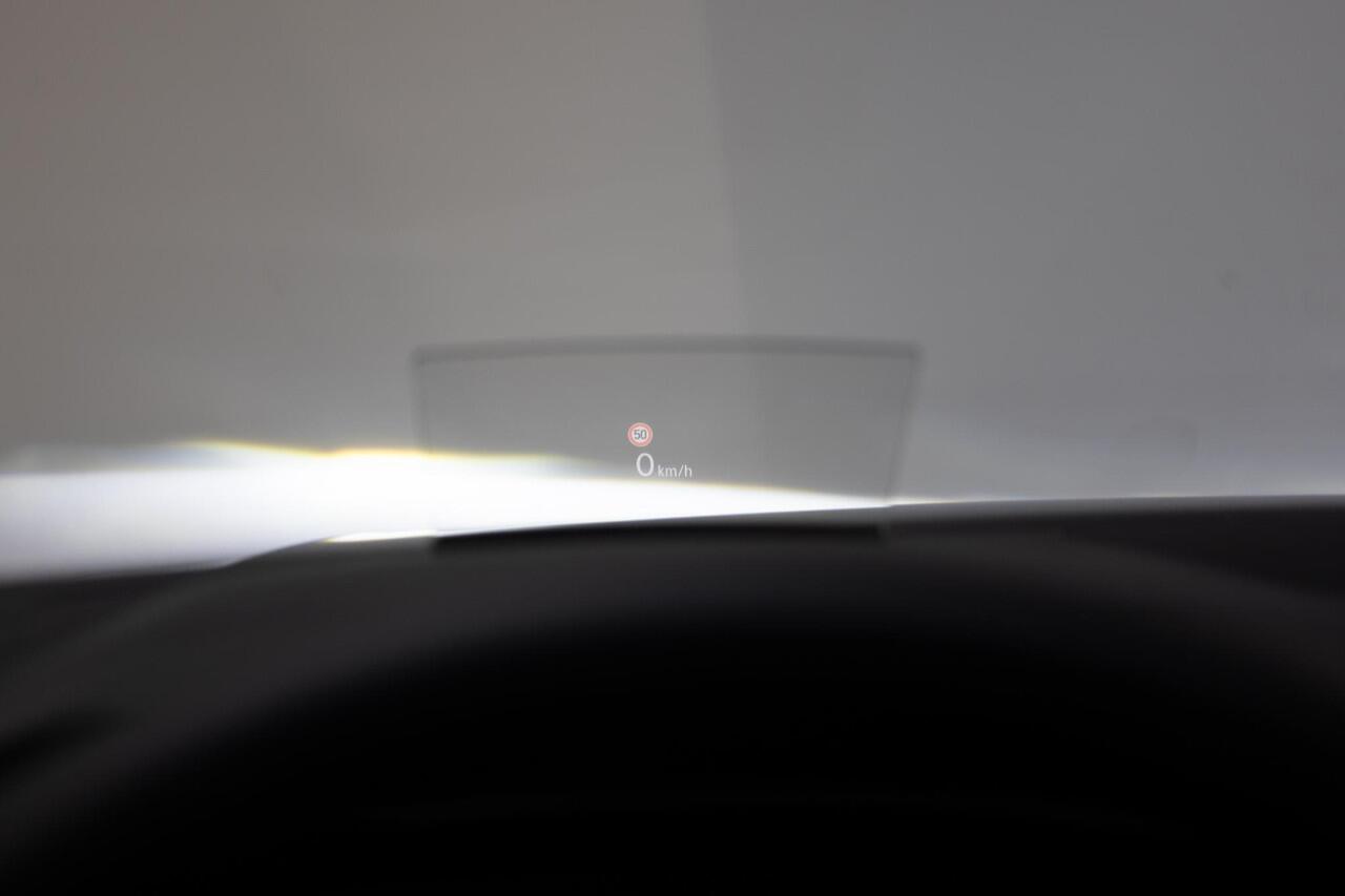 Volkswagen Arteon Shooting Brake 1.4 TSI eHybrid R-Line Business+ | Panoramadak | 19 Inch |