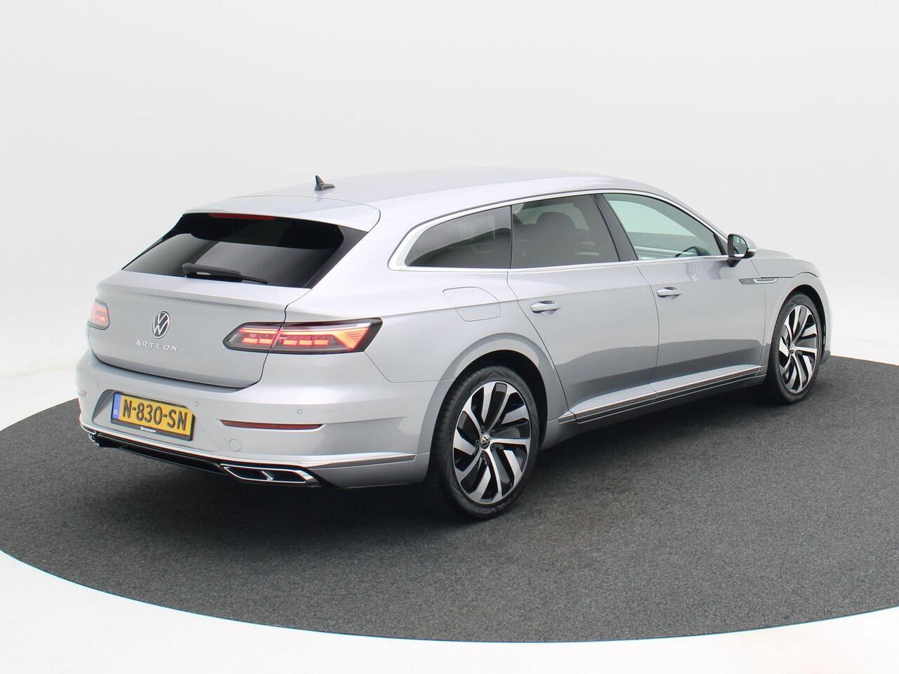 Volkswagen Arteon Shooting Brake 2.0 TSi R-Line Business+ 190 Pk Automaat | Virtual Cockpit | Stoelverwarming voor & Achter | Camera | 19 Inch | 65.347 Km!