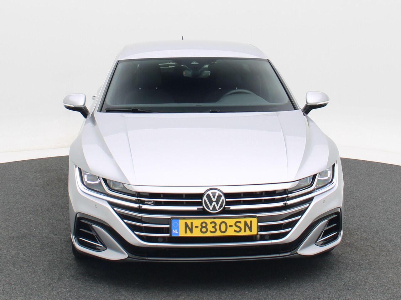 Volkswagen Arteon Shooting Brake 2.0 TSi R-Line Business+ 190 Pk Automaat | Virtual Cockpit | Stoelverwarming voor & Achter | Camera | 19 Inch | 65.347 Km!