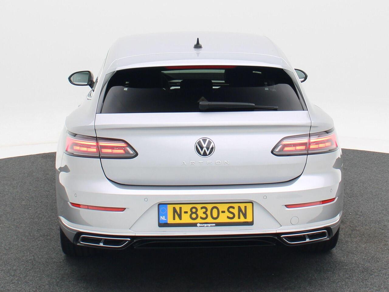 Volkswagen Arteon Shooting Brake 2.0 TSi R-Line Business+ 190 Pk Automaat | Virtual Cockpit | Stoelverwarming voor & Achter | Camera | 19 Inch | 65.347 Km!