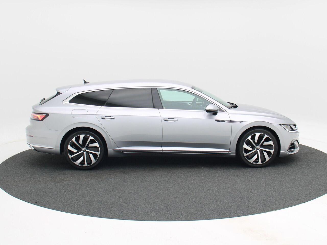 Volkswagen Arteon Shooting Brake 2.0 TSi R-Line Business+ 190 Pk Automaat | Virtual Cockpit | Stoelverwarming voor & Achter | Camera | 19 Inch | 65.347 Km!