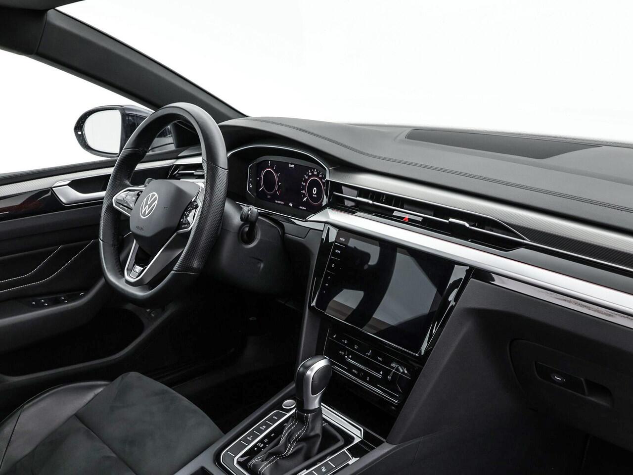 Volkswagen Arteon Shooting Break 1.4 TSI 218pk DSG eHybrid R-Line Business · Panoramadak · 360 Camera · Apple/Android Car Play · Stoel-& Stuurverwarming · 19'' Inch ·