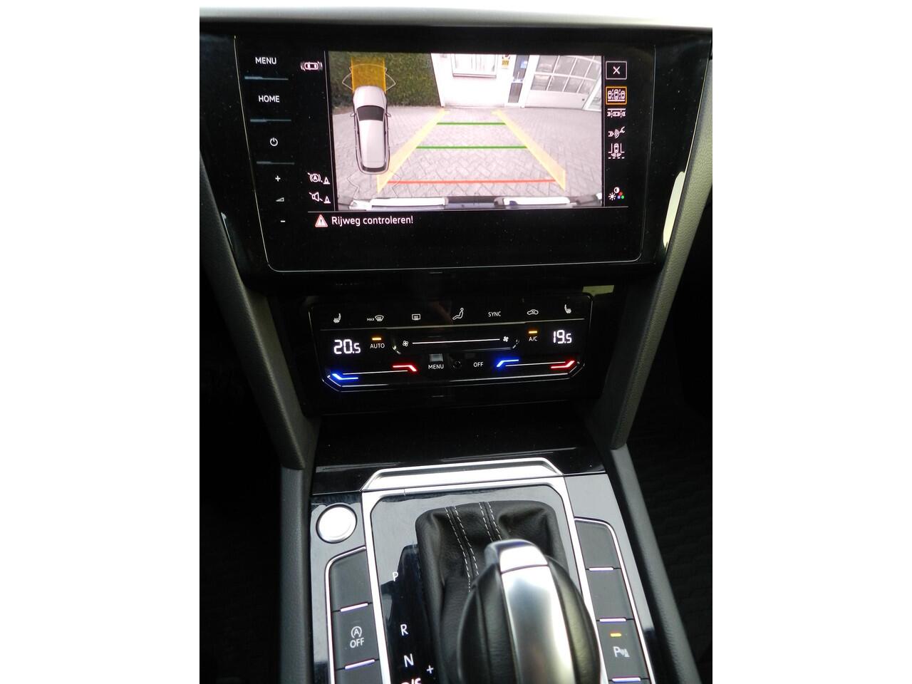Volkswagen Arteon Shooting Brake 2.0 TSI R-Line Business+ - 140Kw/190PK - ACC - Trekhaak - Digitale Cockpit - Apple CarPlay - Android Auto - Massage stoel ErgoComfort