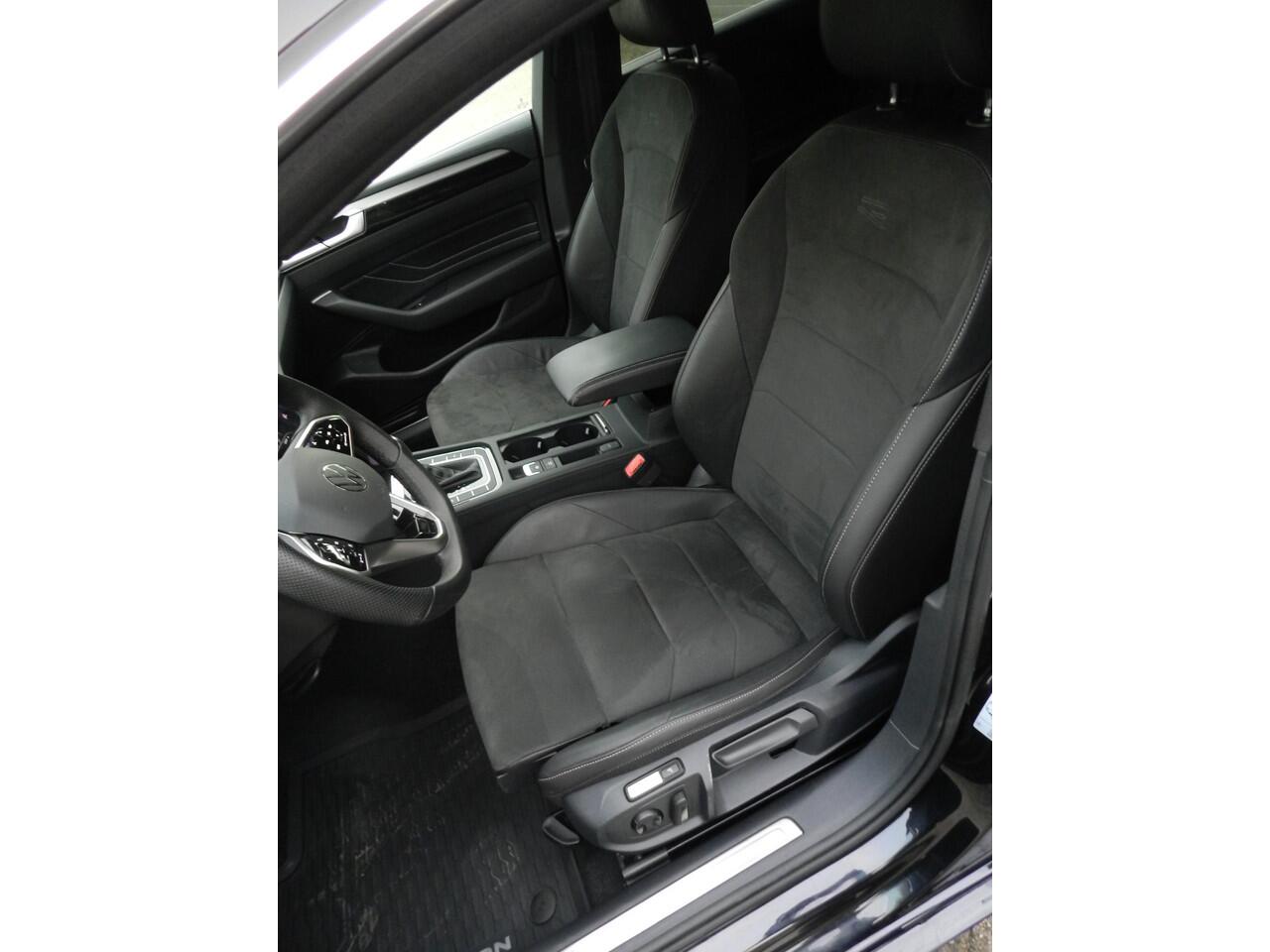 Volkswagen Arteon Shooting Brake 2.0 TSI R-Line Business+ - 140Kw/190PK - ACC - Trekhaak - Digitale Cockpit - Apple CarPlay - Android Auto - Massage stoel ErgoComfort