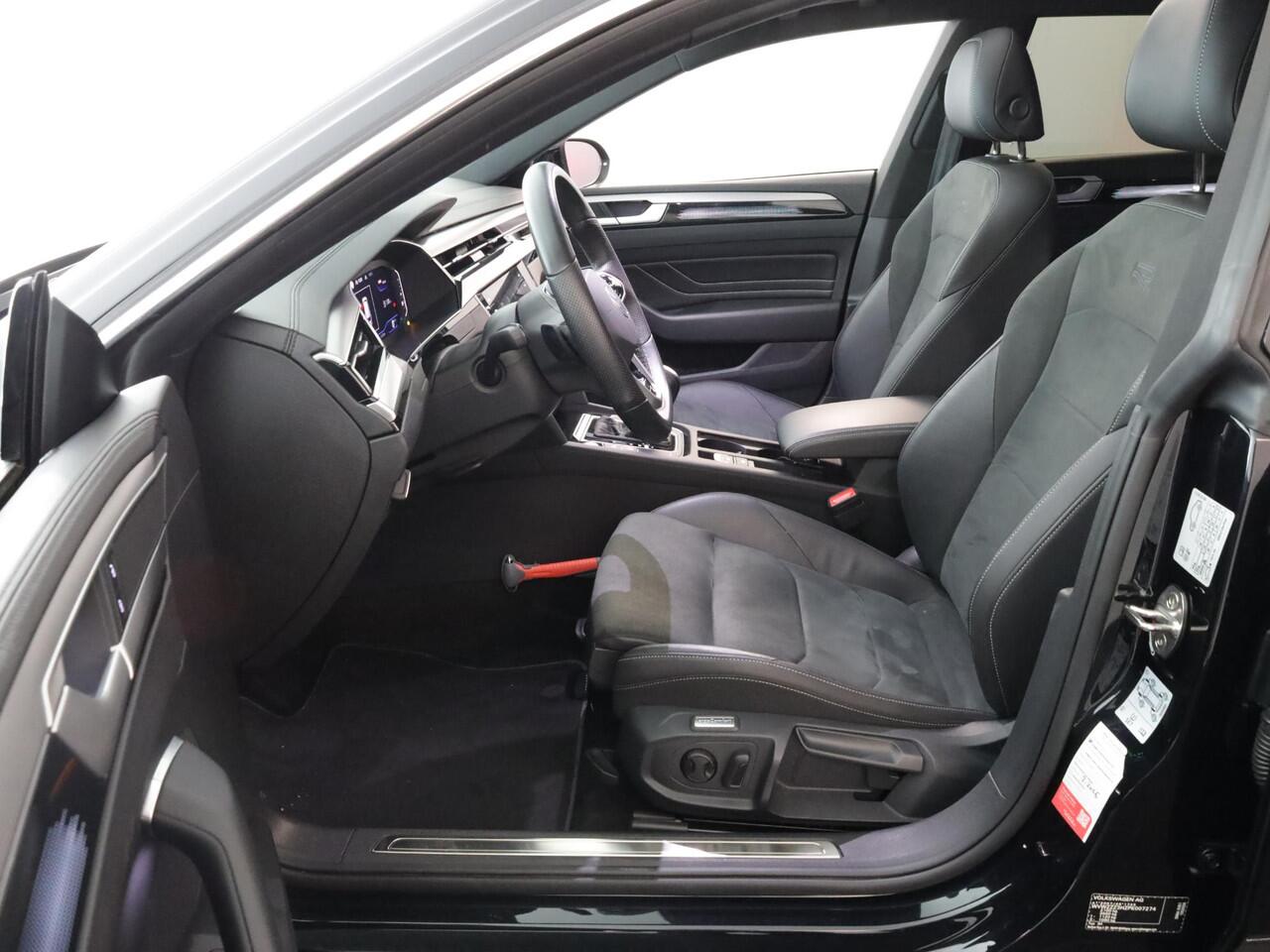 Volkswagen Arteon Shooting Brake 2.0 TSI R-Line Business 190PK | Panorama dak | Clima | Sfeer | Achteruitrijcamera |