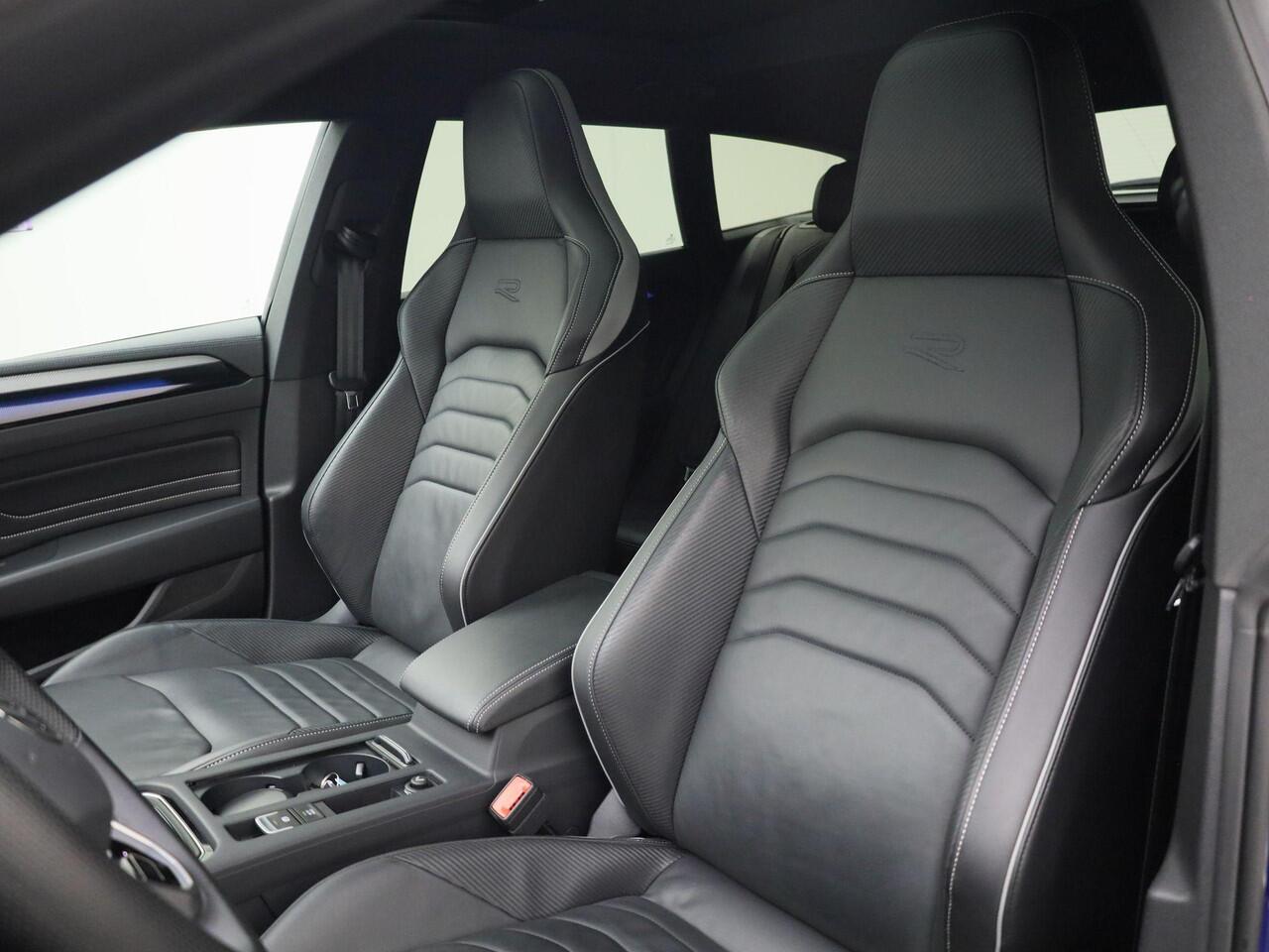 Volkswagen Arteon Shooting Brake 1.4 TSIeHybrid 160kW/218PK R-Line DSG · Panoramadak · Leder · Apple/Android Car Play · Camera · Garantie tot 01-11-2028 of 100.000km