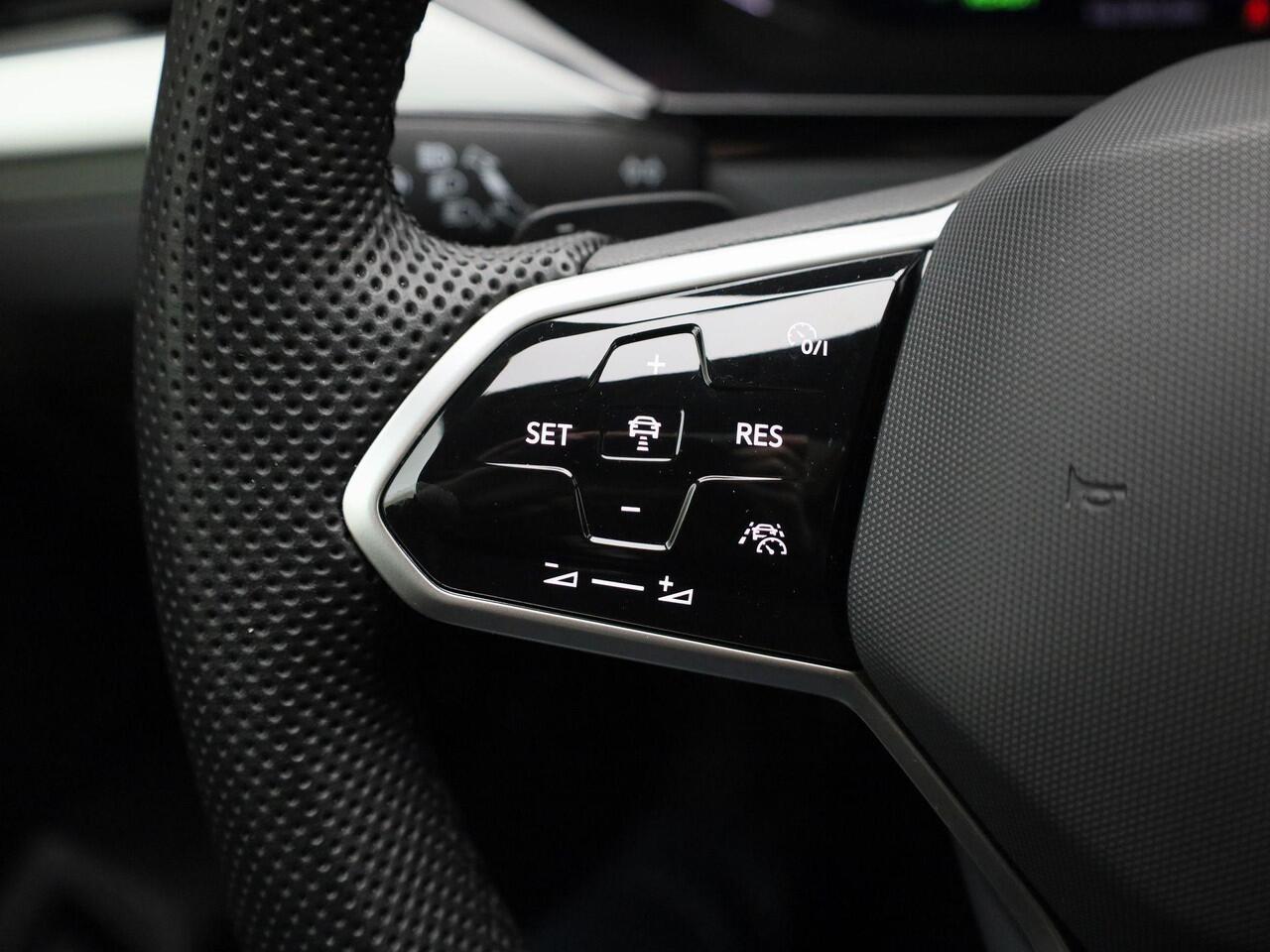 Volkswagen Arteon Shooting Brake 1.4 TSIeHybrid 160kW/218PK R-Line DSG · Panoramadak · Leder · Apple/Android Car Play · Camera · Garantie tot 01-11-2028 of 100.000km