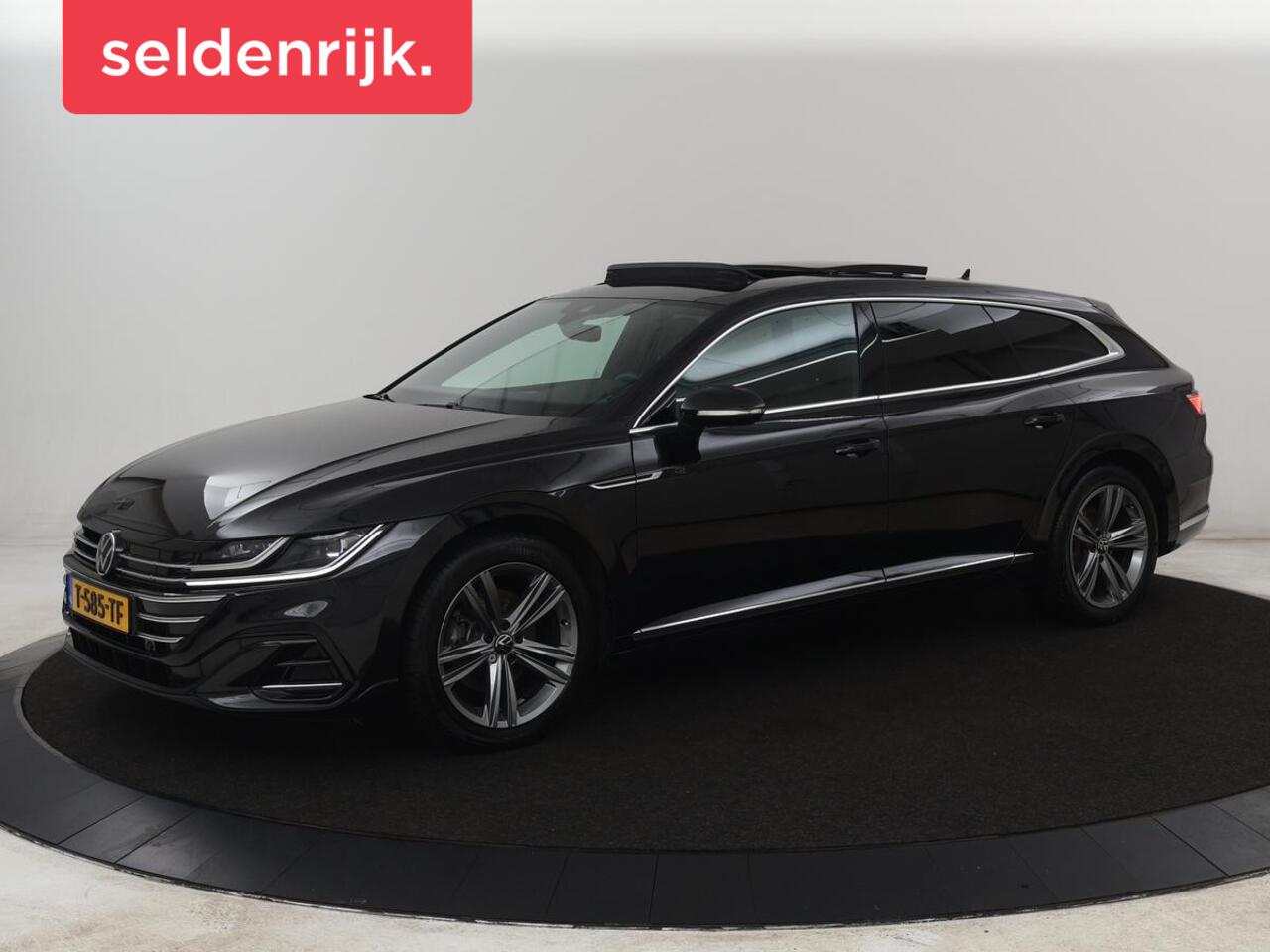 Volkswagen Arteon Shooting Brake 1.4 TSI eHybrid R-Line | SOH 93% | Panoramadak | Stoelverwarming | LED Plus | Sfeerverlichting | Carplay | Trekhaak | Achterbankverwarming | Adaptive cruise | Navigatie | PHEV | Plug In