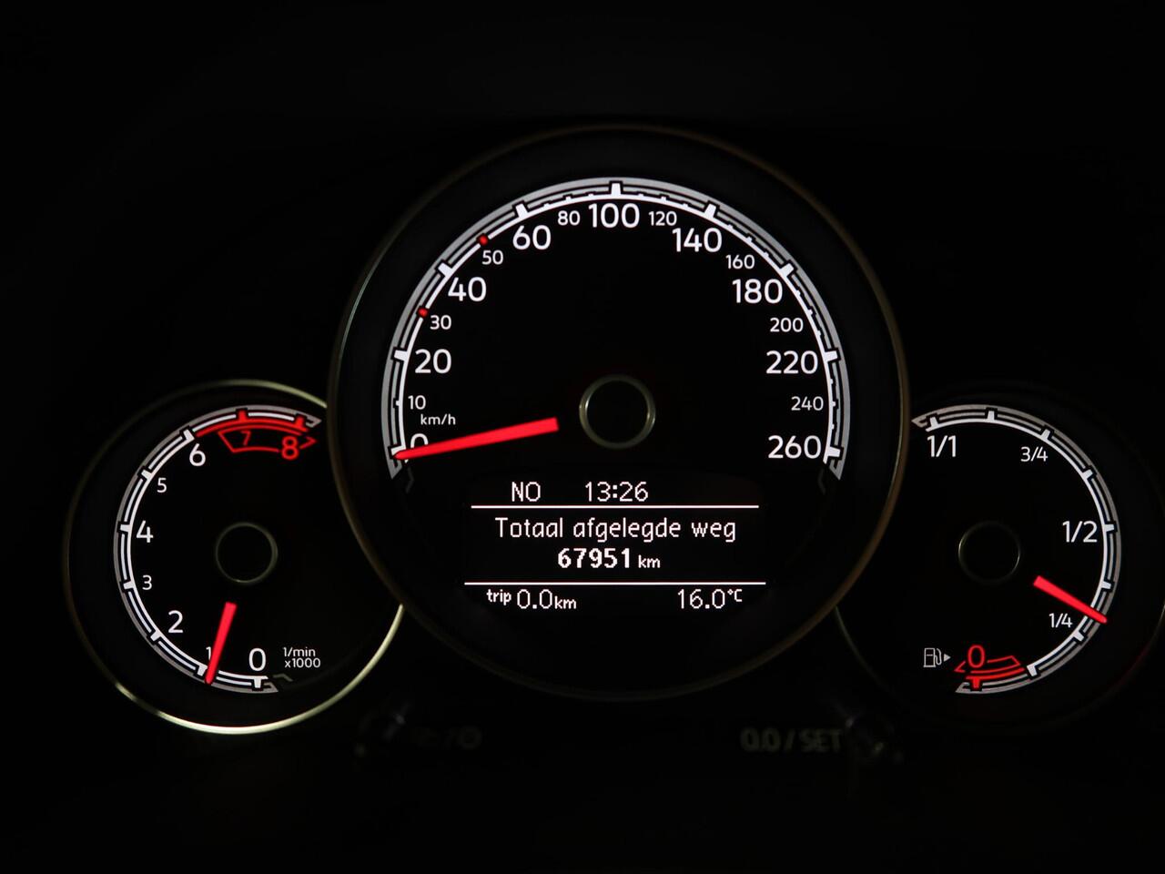 Volkswagen BEETLE (NEW) Cabriolet 1.2 TSI Sound 2018 Camera Navigatie App Connect Stoelverwarming Airco-ECC Windscherm Boekjes 17 inch Sportvelgen PDC Bluetooth Cruisecontrol