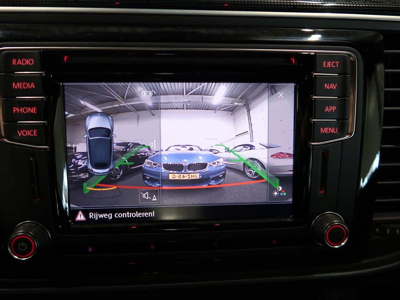 Volkswagen BEETLE (NEW) Cabriolet 1.2 TSI Sound 2018 Camera Navigatie App Connect Stoelverwarming Airco-ECC Windscherm Boekjes 17 inch Sportvelgen PDC Bluetooth Cruisecontrol