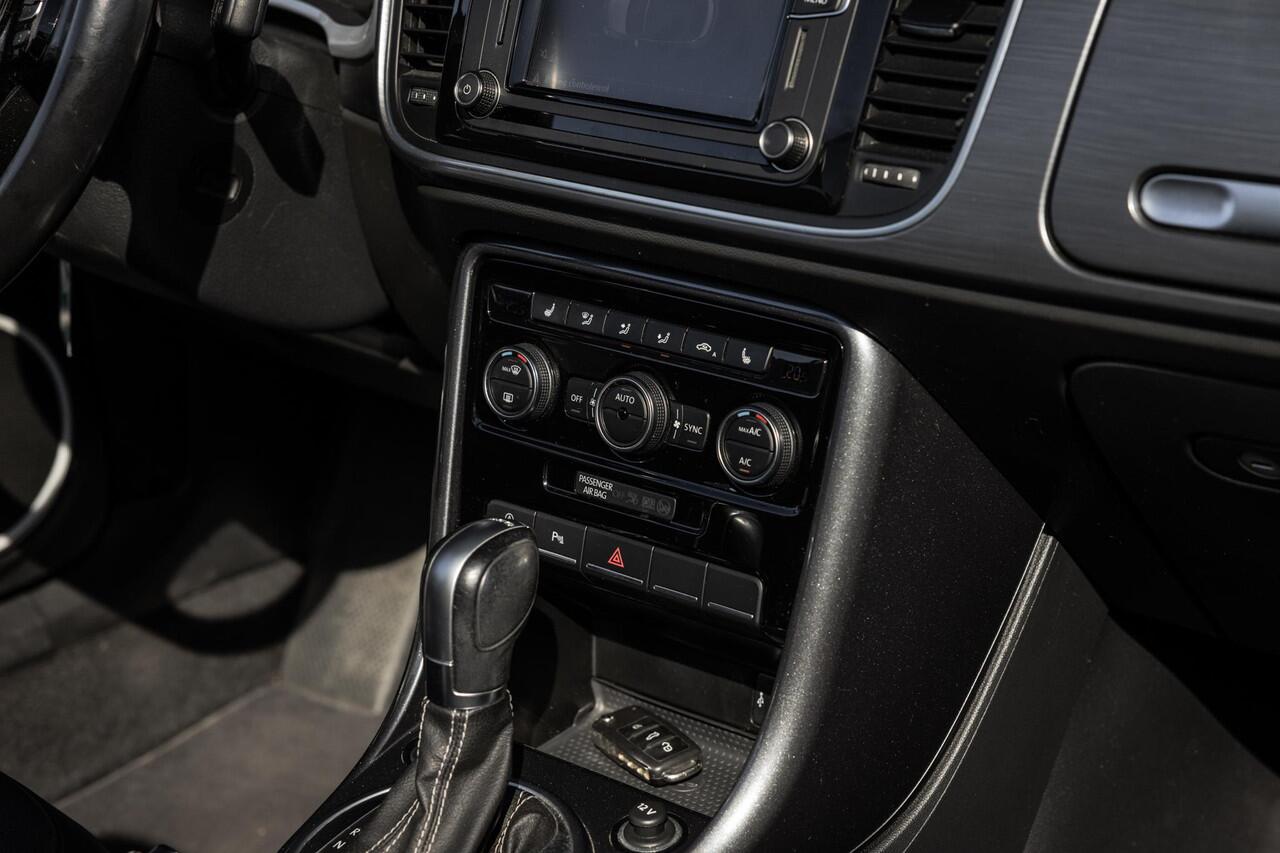 Volkswagen BEETLE (NEW) 2.0 TSI 220PK BMT DSG 2018 Karmann fender