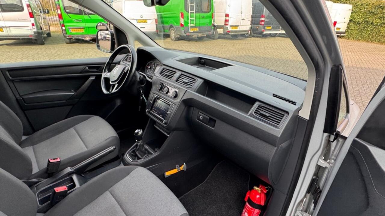 Volkswagen CADDY 2.0 TDI 75KW 102PK MAXI L2H1 EURO 6 AIRCO/ NAVIGATIE/ PARKEERSEN