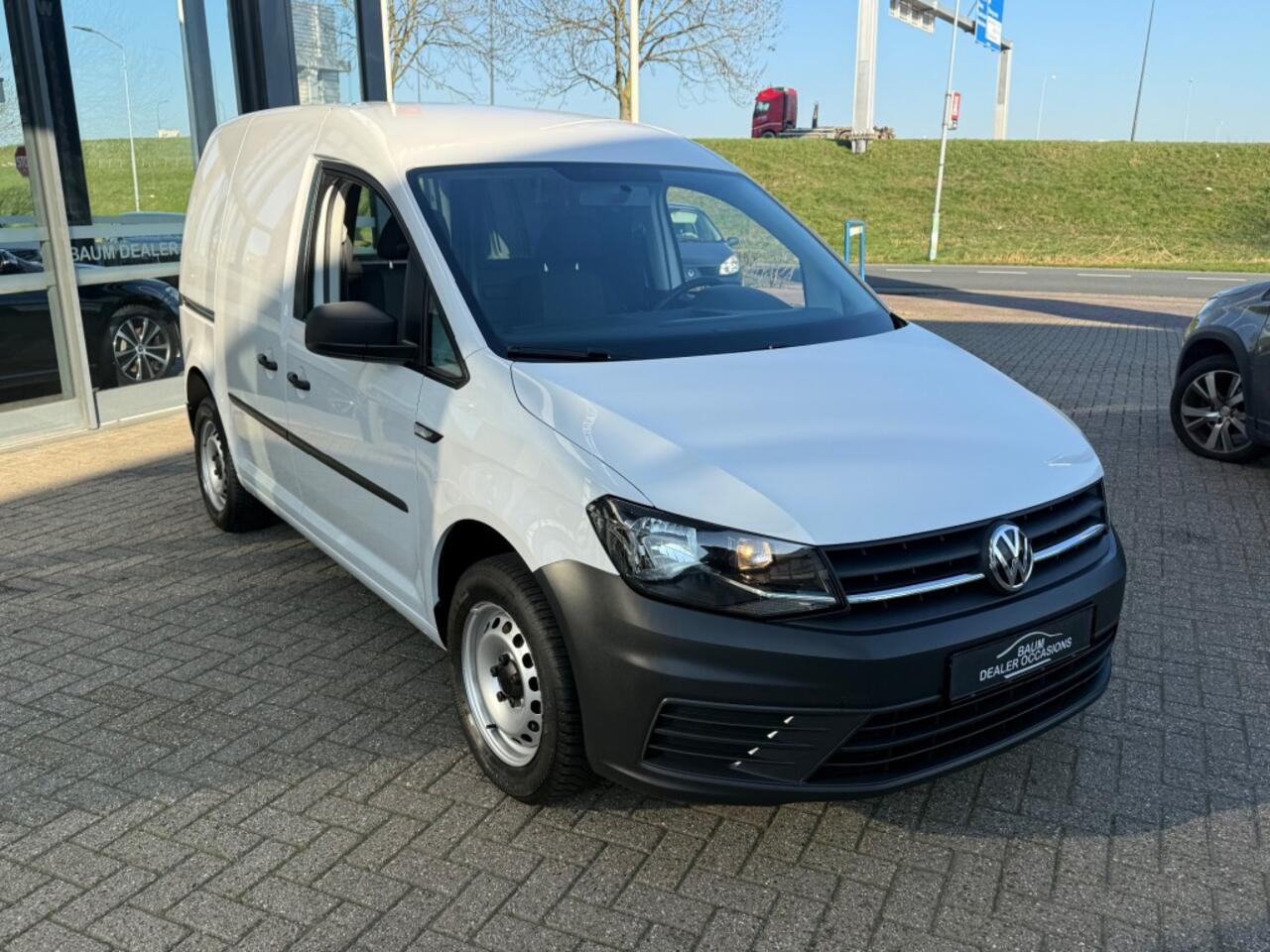 Volkswagen CADDY 2.0 TDI L1H1 BMT COMFORT AIRCO PDC SCHUIFDEUR.