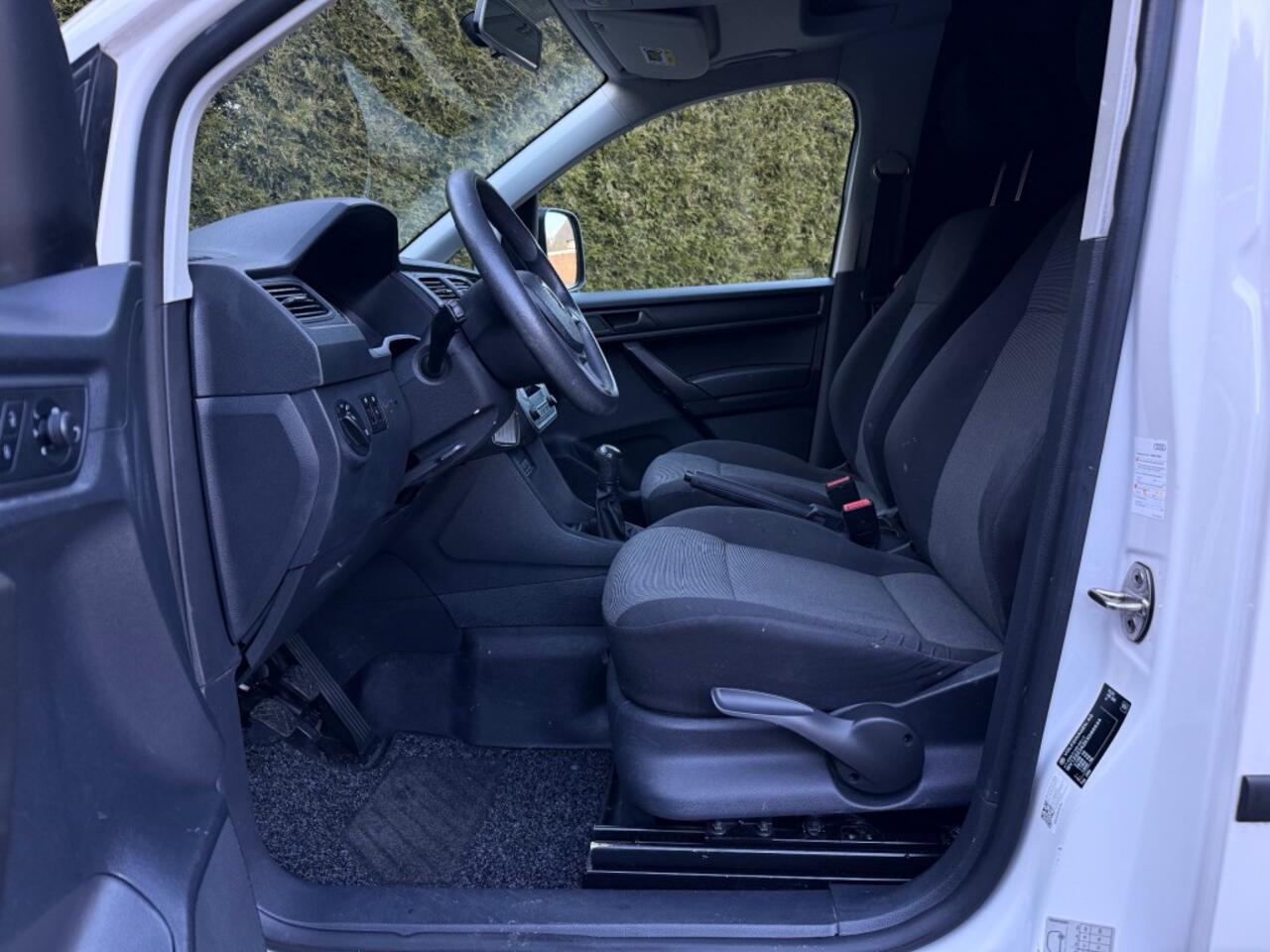 Volkswagen CADDY Maxi 2.0 TDI L2H1 / Nieuwe APK / Cruise / Airco / Trekhaak