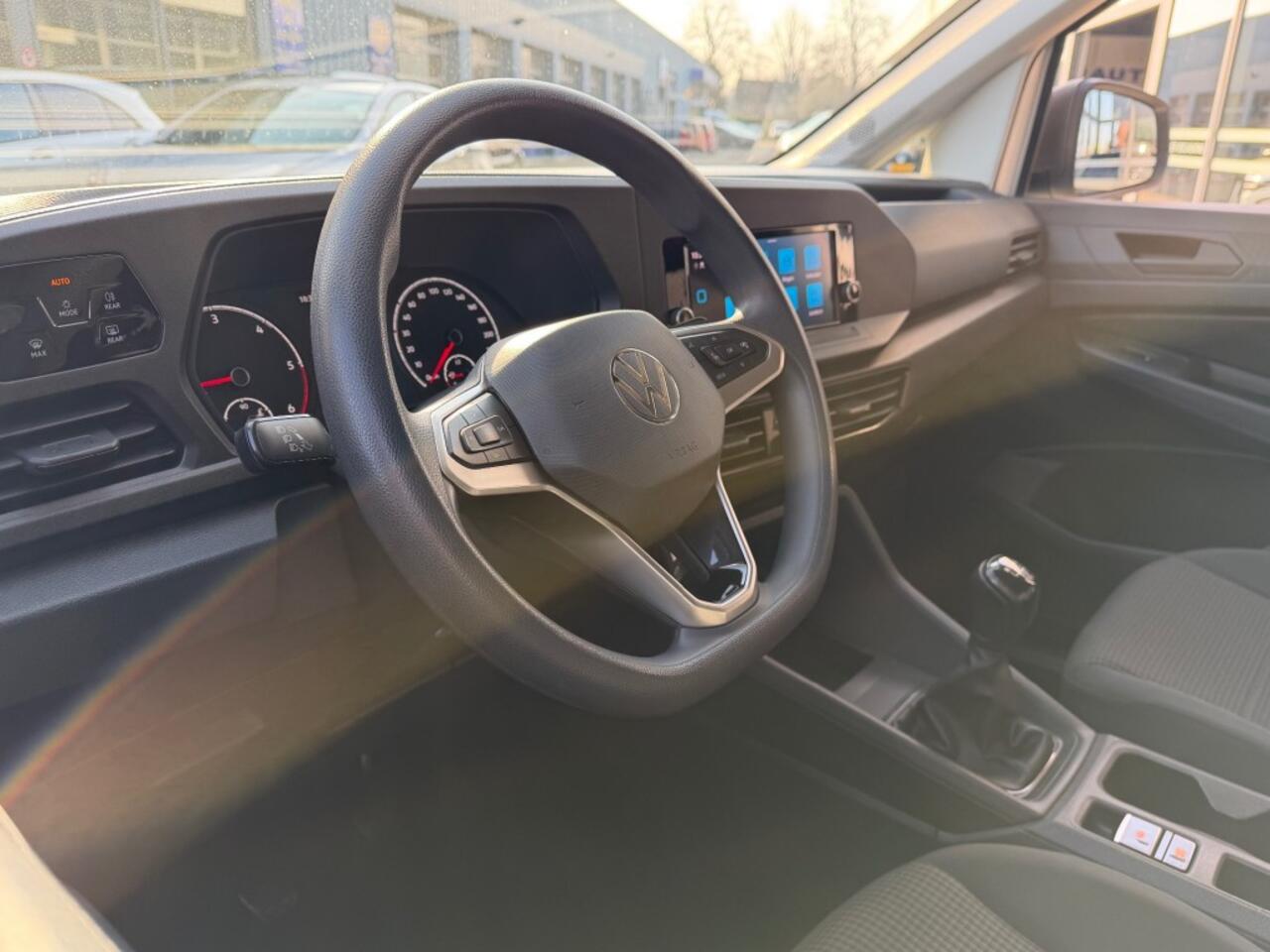 Volkswagen CADDY 2.0 TDI L1H1 BMT COMFORT AIRCO CARPLAY PDC SCHUIFDEUR.