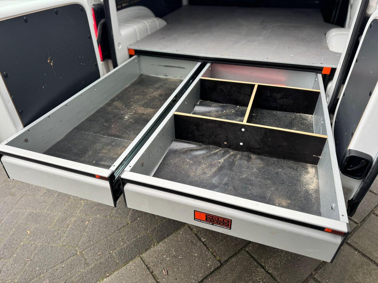 Volkswagen CADDY 1.4 TGI L1H1 EcoFuel Highline DSG, lage kilometerstand en Nieuwstaat!!