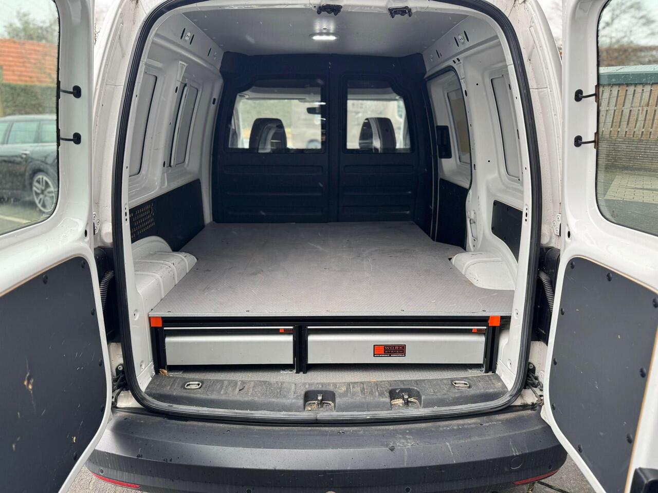 Volkswagen CADDY 1.4 TGI L1H1 EcoFuel Highline DSG, lage kilometerstand en Nieuwstaat!!