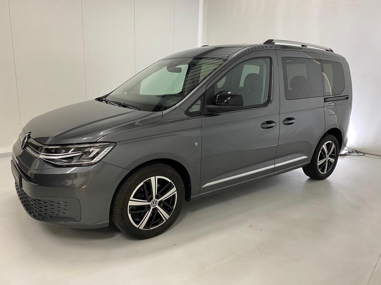 Volkswagen CADDY 1.5 TSI 5p Style Led Koplampen Leer Alcantara ACC Dakrails 17 Inch