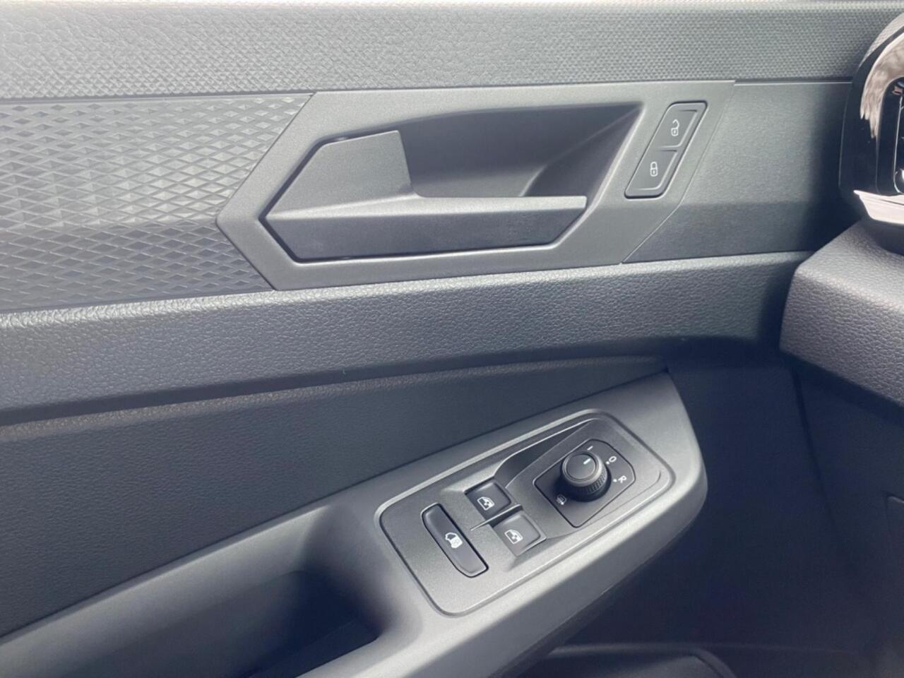 Volkswagen CADDY Cargo 2.0 TDI 102pk Style | Carplay | Trekhaak | BPM vrij