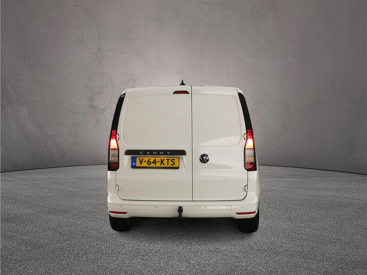 Volkswagen CADDY Cargo 2.0 TDI 102pk Style | Ergocomfortstoel | Trekhaak | LM velgen | Comfort tussenschot | Betimmering | BPM-vrij | Allseasonbanden | DAB+ | Apple Carplay/Android Auto draadloos