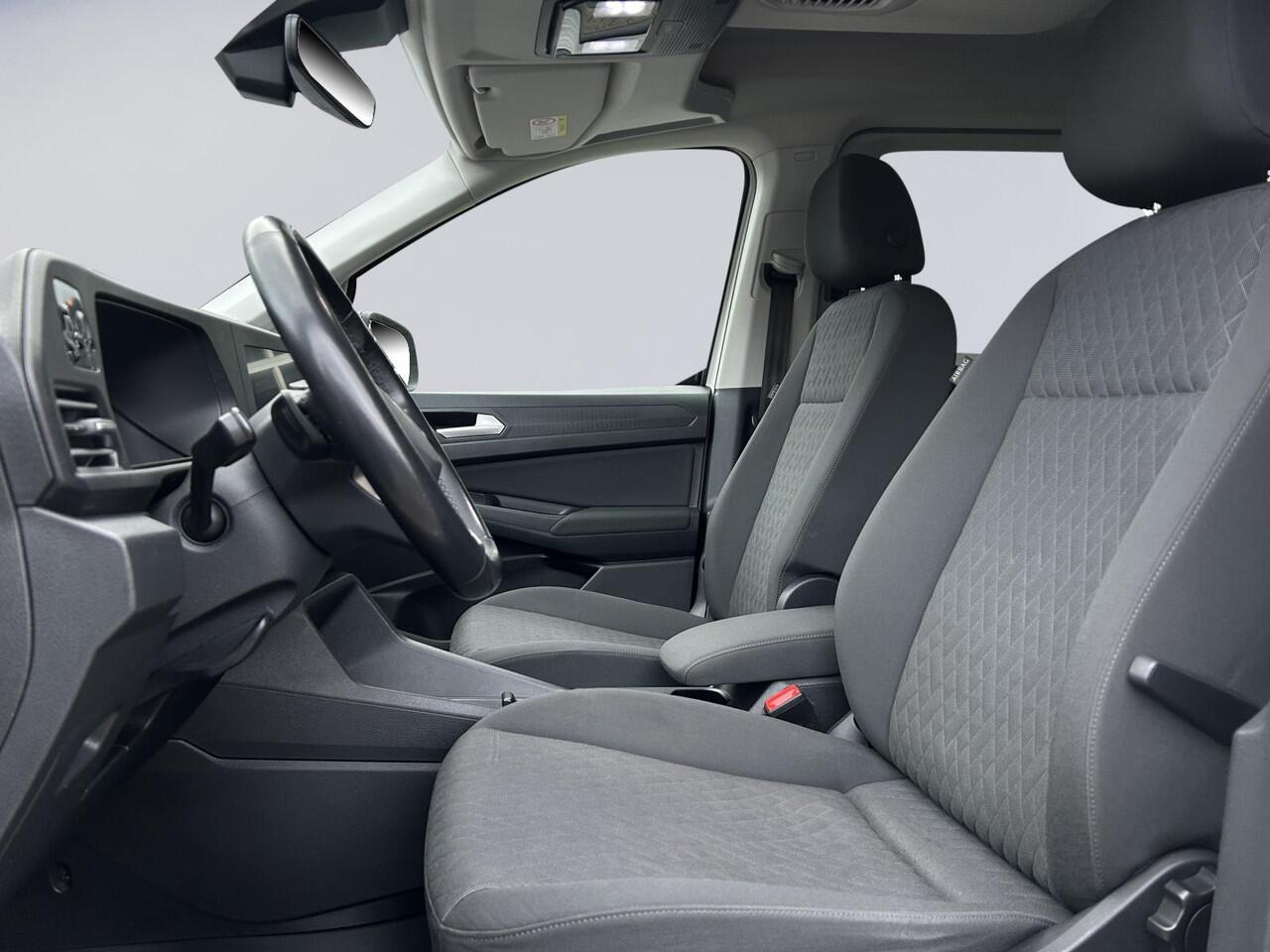 Volkswagen CADDY MAXI 1.5 TSI 7persoons /7 Zitplaatsen/BTW/Stoelverwarming/Park. Sens./Cruise/Ruiten getint/Navi/Bluetooth/DAB/ (MET GARANTIE*)