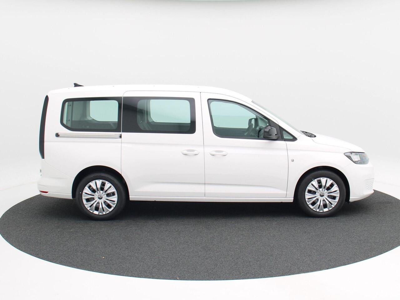 Volkswagen CADDY MAXI Kombi 1.5 eHybrid 115 pk | Trekhaak | 5 Persoons | Grote laadruimte | Achteruitrijcamera |