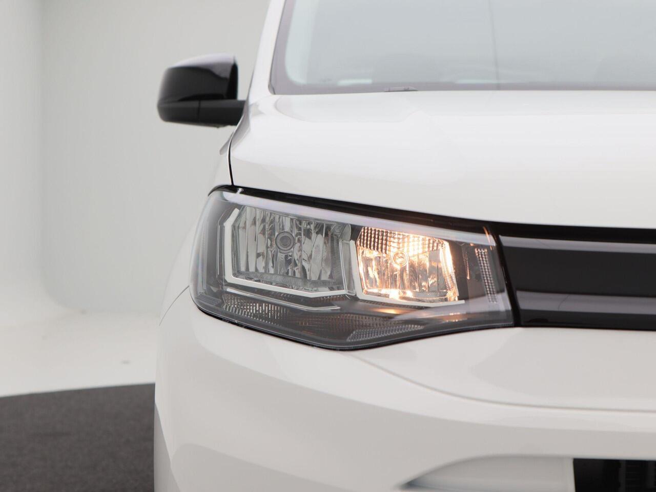 Volkswagen CADDY MAXI Kombi 1.5 eHybrid 115 pk | Trekhaak | 5 Persoons | Grote laadruimte | Achteruitrijcamera |