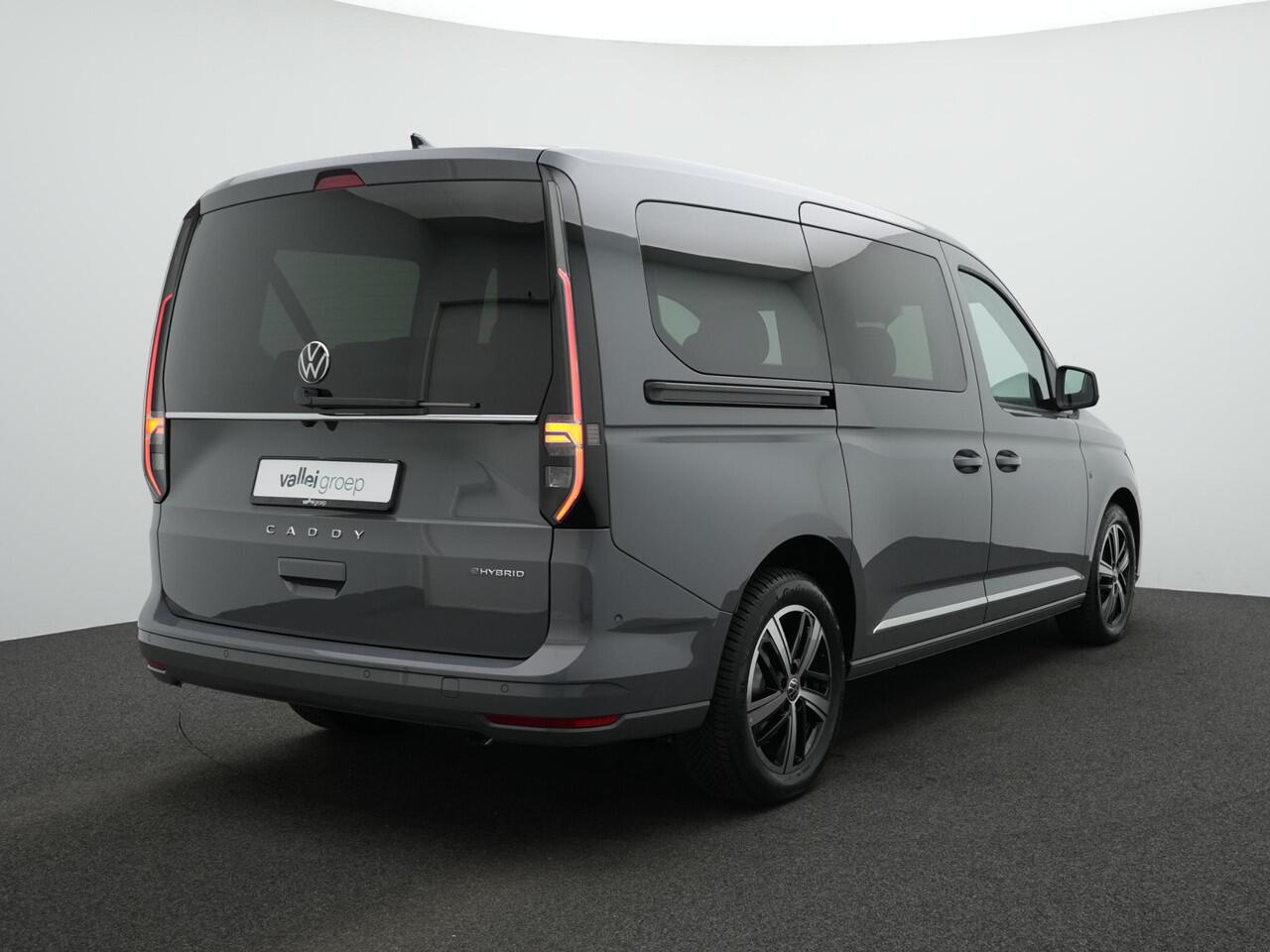 Volkswagen CADDY MAXI Kombi 7-zits Style 1.5 eHybrid 115 pk | Leder/alcantara | Achteruitrijcamera | Navigatie | Digital Cockpit | Apple Carplay/Android Auto | L.M. Wielen