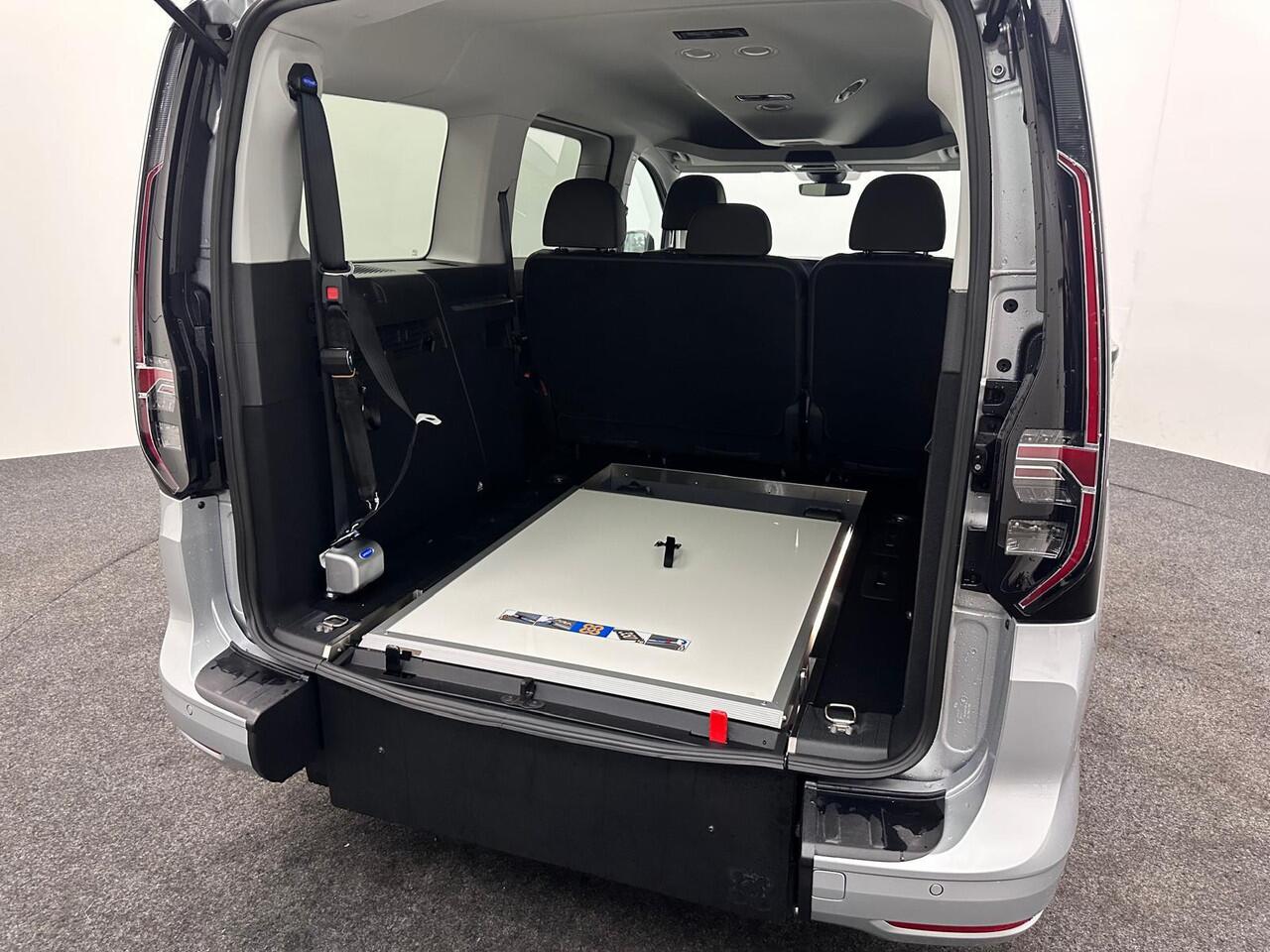 Volkswagen CADDY MAXI 1.5 TSI 150pk DSG eHybrid | Rolstoelauto | Stoelverwarming | Navigatie |