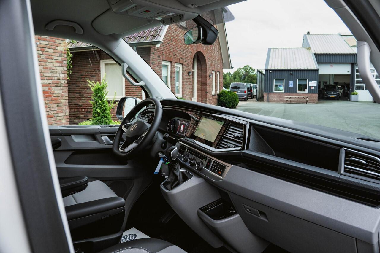 Volkswagen CARAVELLE T6.1 2.0 TDI 204 PK DSG L2H1 A-KLEP ACC | LED | Leder | Side Assist | Privacy glass |