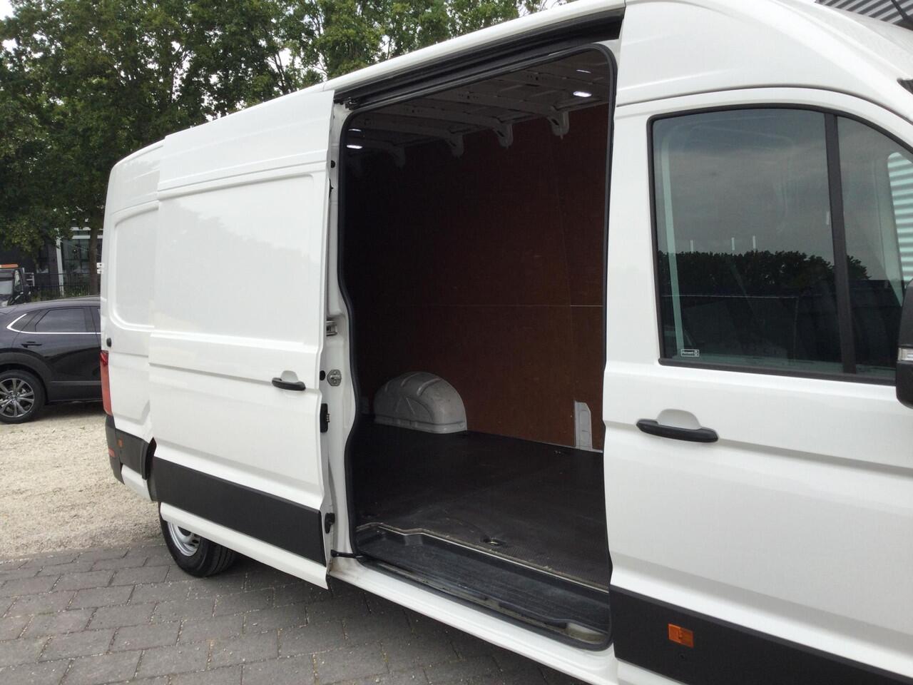 Volkswagen CRAFTER 35 2.0 TDI L5H3 DC Trendline DSG AUTOMAAT, NAVIGATIE, AIRCO.