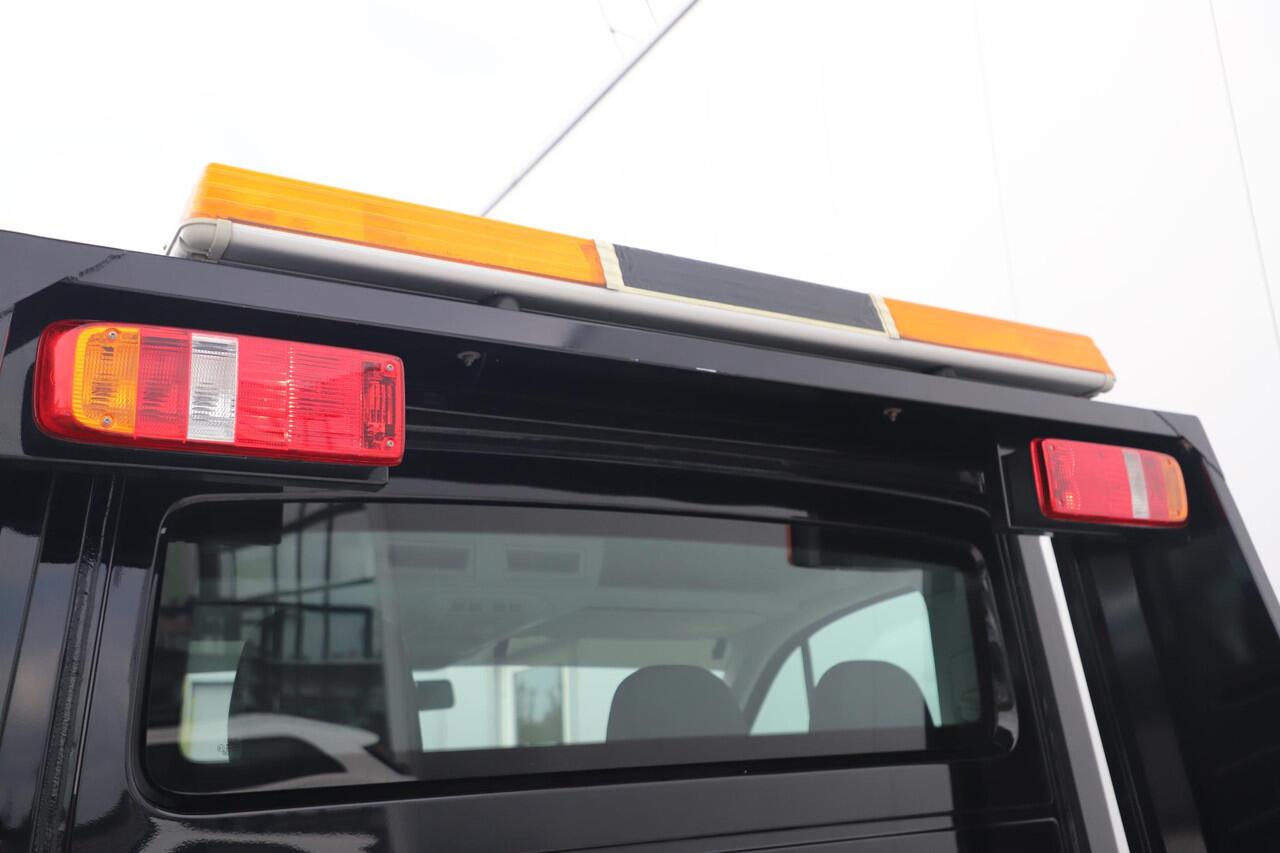 Volkswagen CRAFTER 35 2.0 TDI L4 4Motion Highline 177PK Automaat TIJHOF Luchtvering Deep Black Metallic Stuur & Stoelverwarming Navigatie Carplay Android Full LED 1290KG Laadvermogen!