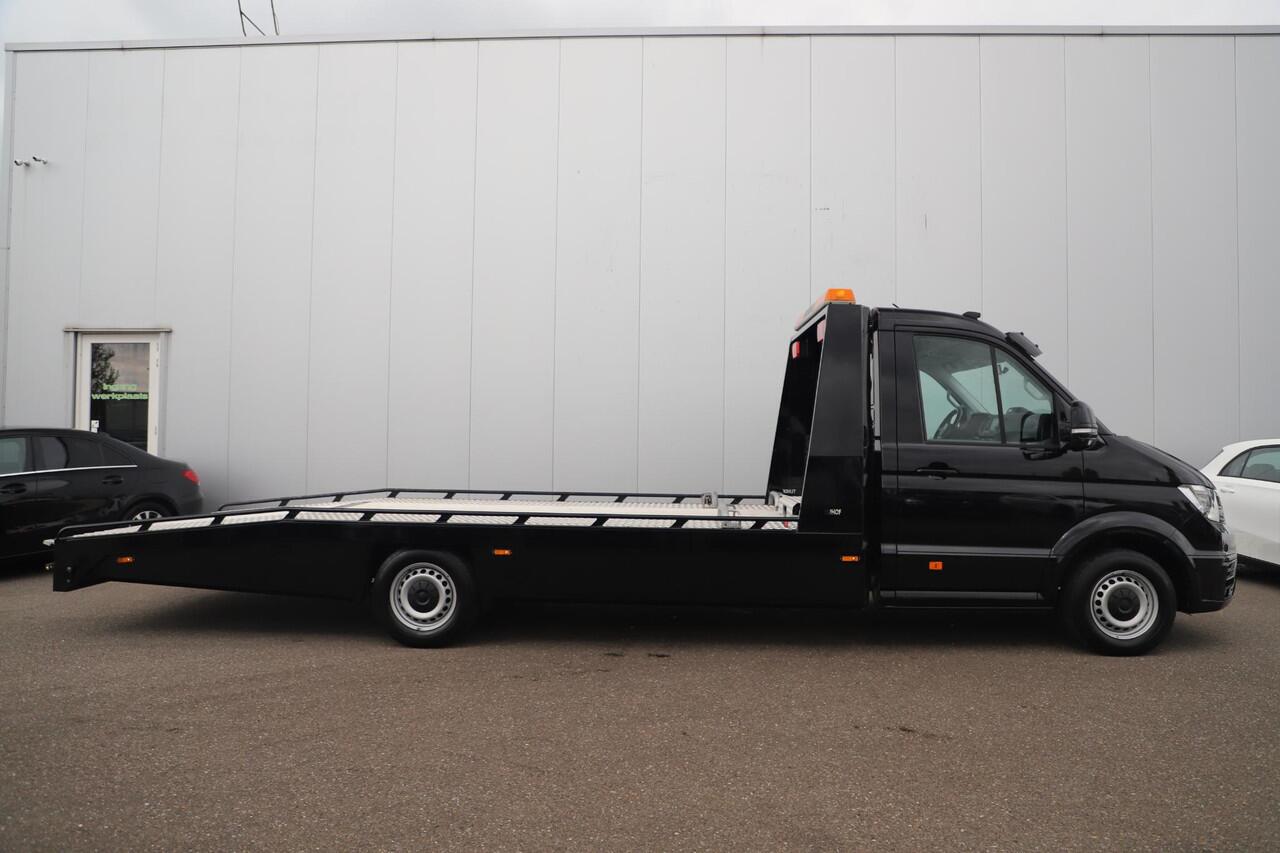 Volkswagen CRAFTER 35 2.0 TDI L4 4Motion Highline 177PK Automaat TIJHOF Luchtvering Deep Black Metallic Stuur & Stoelverwarming Navigatie Carplay Android Full LED 1290KG Laadvermogen!