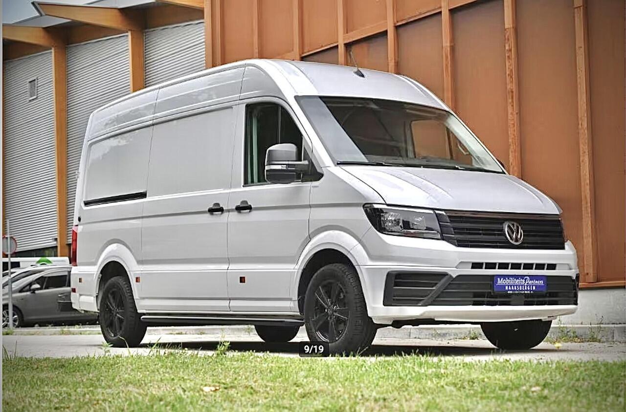 Volkswagen CRAFTER 2.0 TDI L3H3 Special Edition 140pk | Betimmering | ¤ 239 P.M.