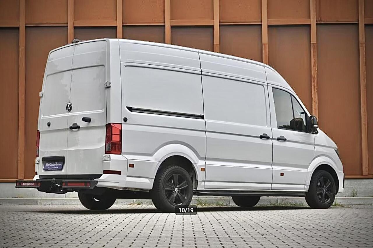 Volkswagen CRAFTER 2.0 TDI L3H3 Special Edition 140pk | Betimmering | ¤ 239 P.M.