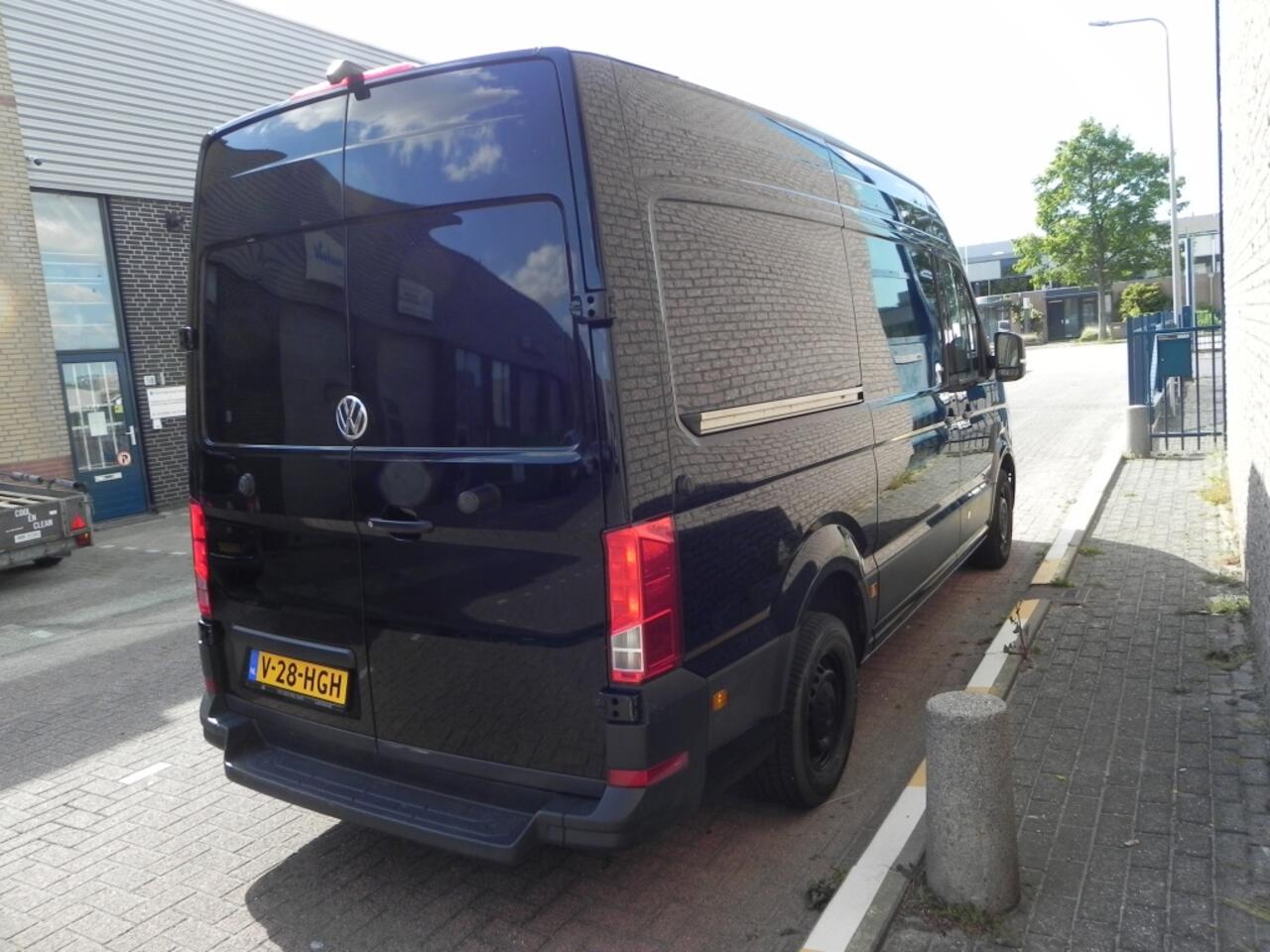 Volkswagen CRAFTER 35 2.0 TDI L3H3 Co