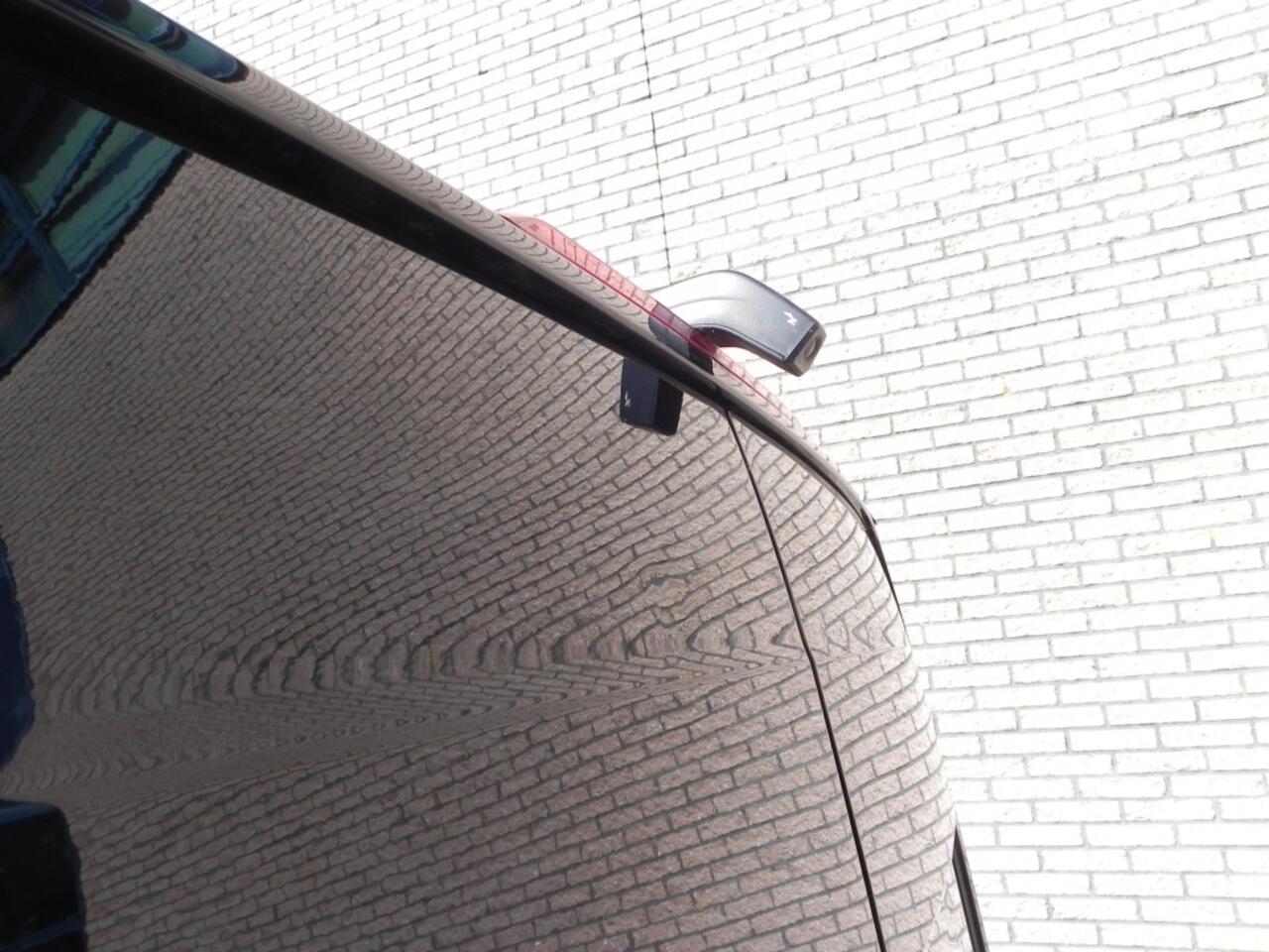 Volkswagen CRAFTER 35 2.0 TDI L3H3 Co