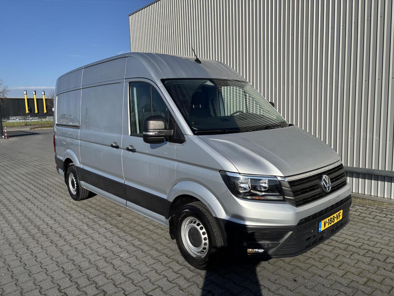 Volkswagen CRAFTER 35 2.0 TDI L3H3*A/C*CRUISE*NAV*HAAK*CAMERA*3500KG*