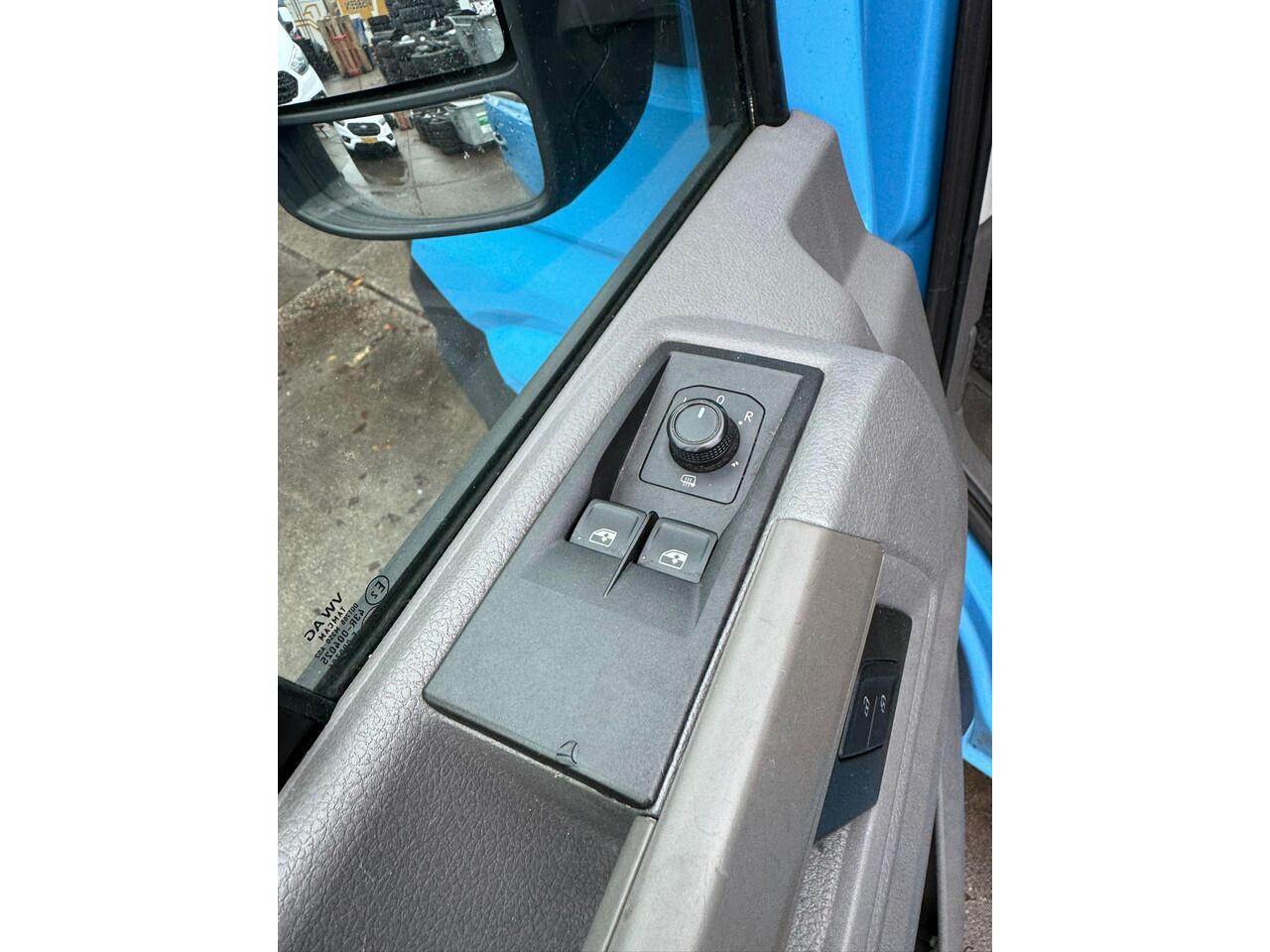 Volkswagen CRAFTER 35 2.0 TDI L4H3 BAKWAGEN MET DEUREN / EURO 6 / N.A.P / DEALER ONDERHOUDEN