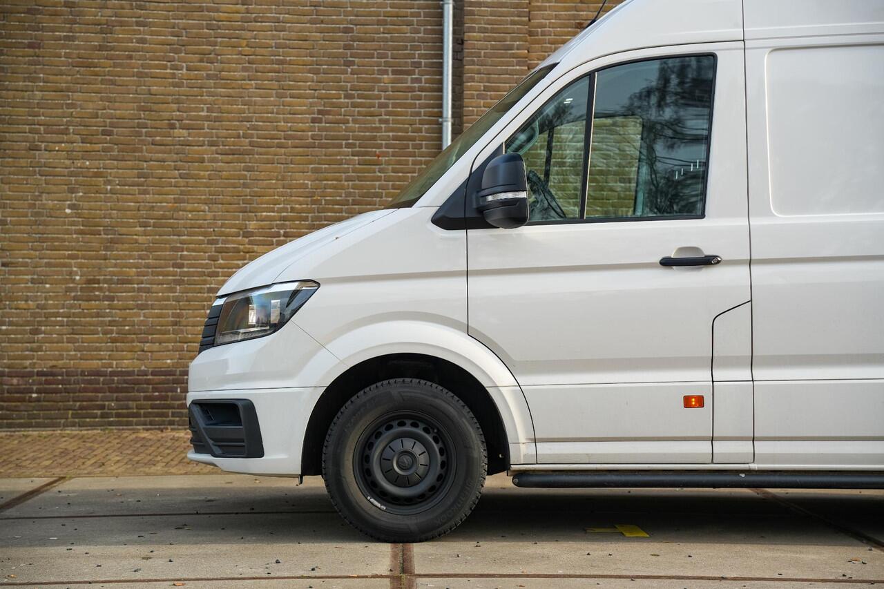 Volkswagen CRAFTER 30 2.0 TDI L3H2 Trendline Camera Cruise Trekhaak Schuifdeur Clima