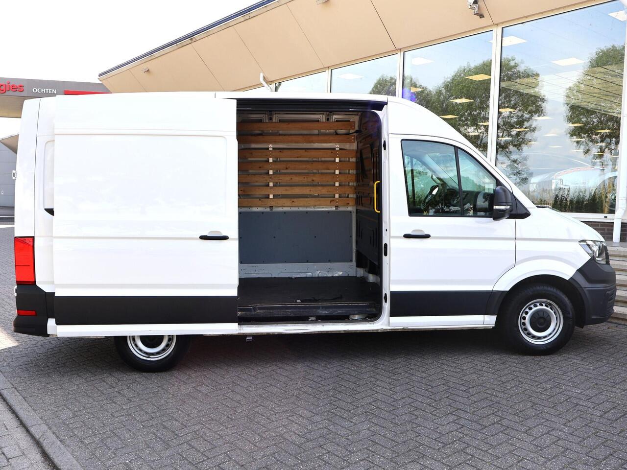 Volkswagen CRAFTER 2.0 TDI L3H3 + CARPLAY | CAMERA | CRUISE CONTROL | 3 ZITS
