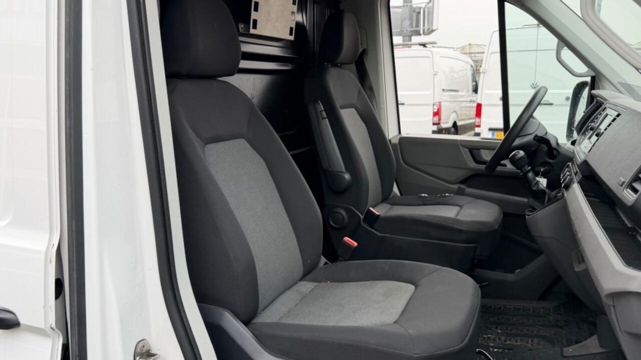 Volkswagen CRAFTER 2.0 TDI 75KW 102PK L3H3 EURO 6 AIRCO/ CRUISE CONTROL/ NAVIGATIE/ CAMERA/ 100% DEALERONDERHOUDEN