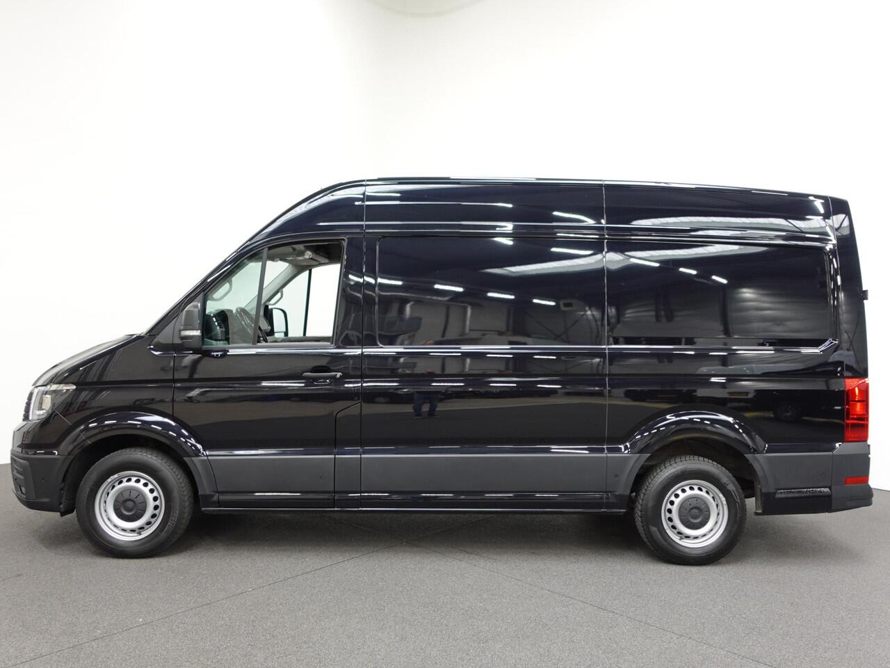 Volkswagen CRAFTER 177pk Automaat L3H3/ L2H2 Highline Camera Apple Carplay/Android Auto Airco Cruise control Euro6