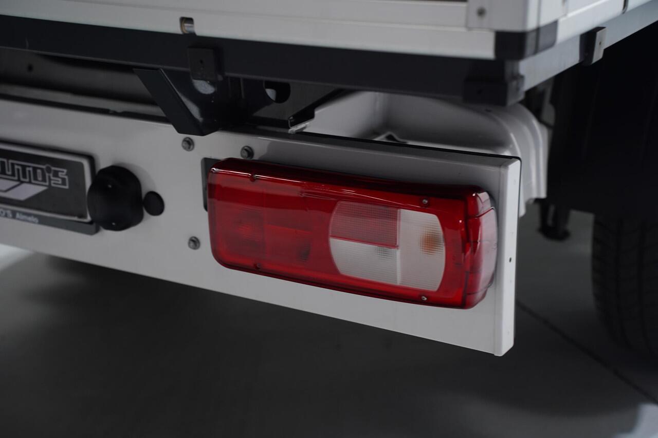 Volkswagen CRAFTER 2.0 TDI 140 pk L4 Pick Up / Open Laadbak Airco Cruise Control, 3-Zits, LxBxH 430x203x40 cm