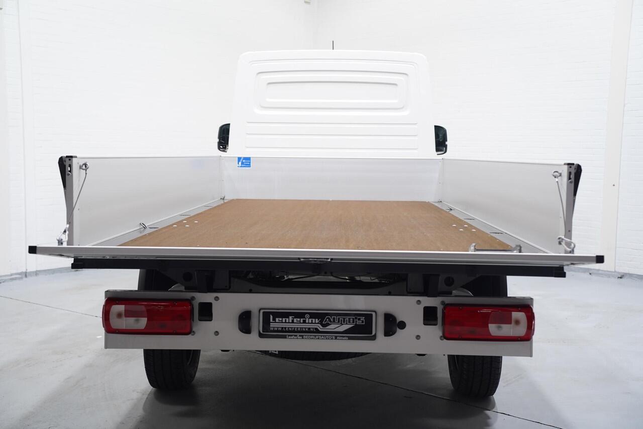 Volkswagen CRAFTER 2.0 TDI 140 pk L4 Pick Up / Open Laadbak Airco Cruise Control, 3-Zits, LxBxH 430x203x40 cm